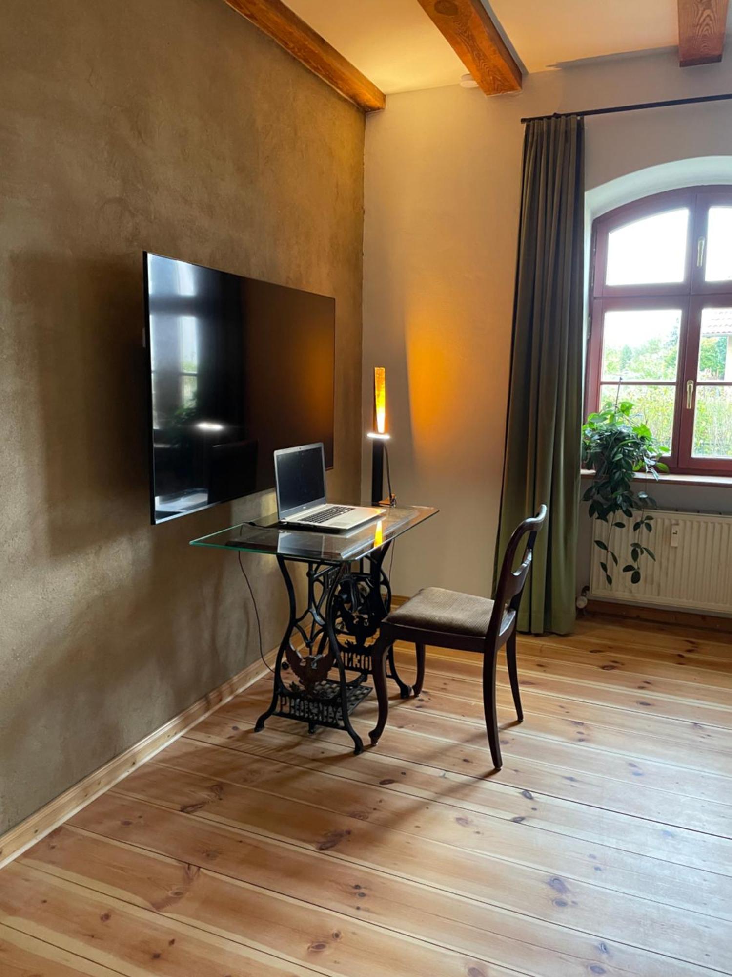 Quartier Im Gutshaus Apartment Вустермарк Екстериор снимка